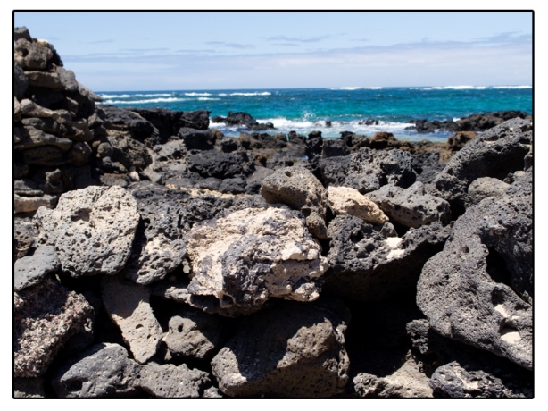 Ann Charlotte Photography_Beach_Lagoon_Island_Gran Canaria_rocks_waves_water_blue
